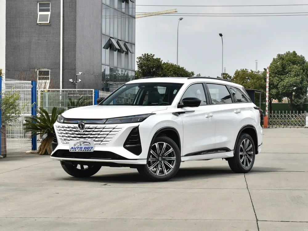 Benzininis automobilis Changan CS75 Plus