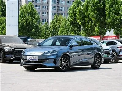 BYD Seal Plugin hibridinis automobilis